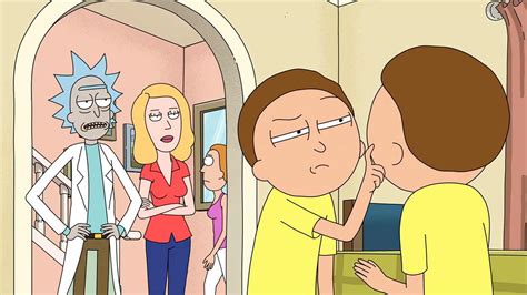 rick and morty s05e02 bdscr|Rick and Morty S5E2: It's Decoys All the Way Down in 'Mortyplicity'.
